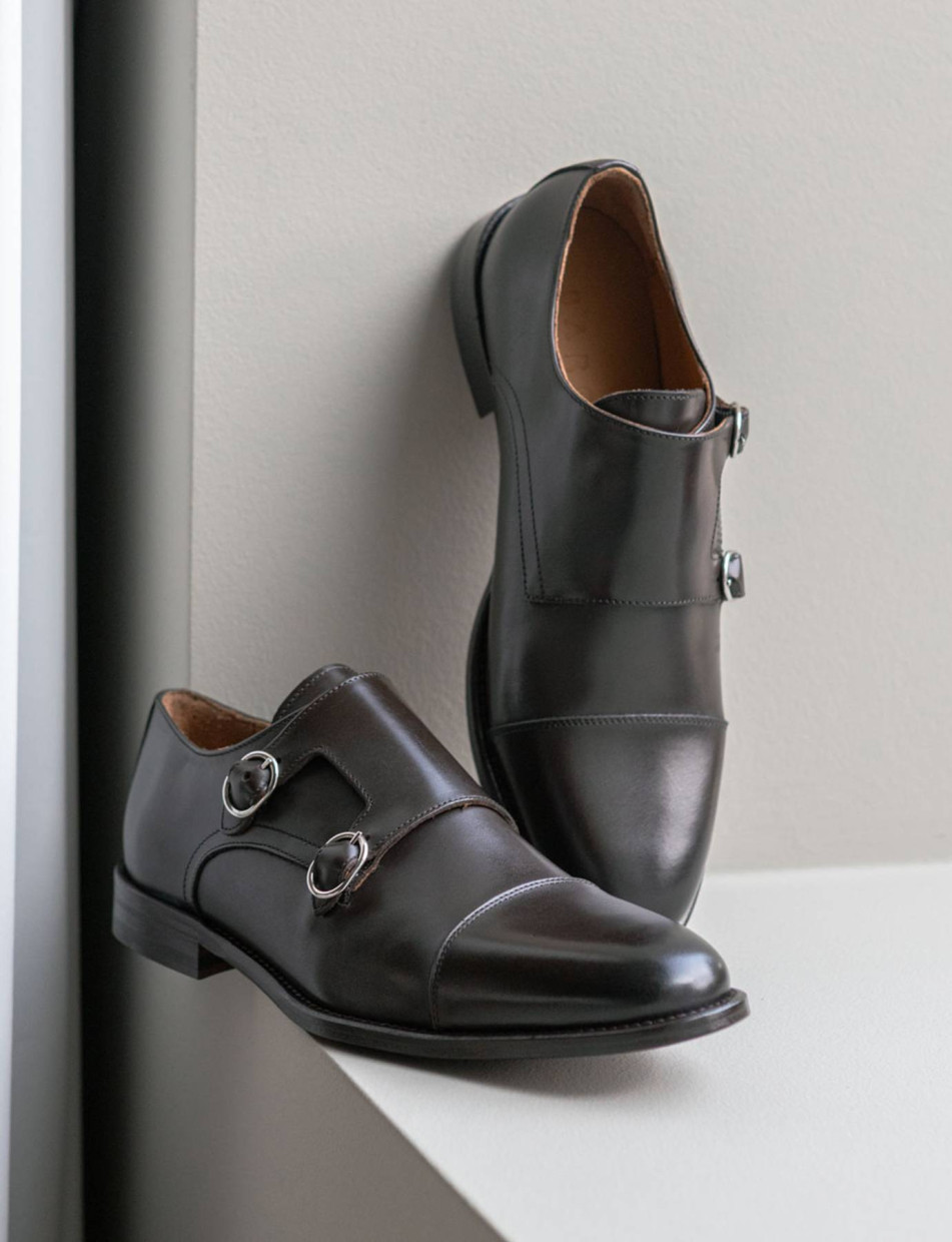 Lace-up shoes dark brown leather