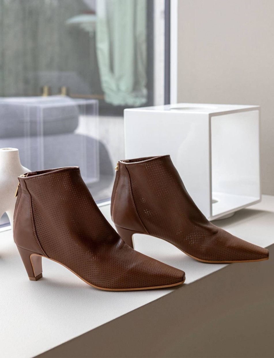 Stivaletti tacco 5cm pelle marrone