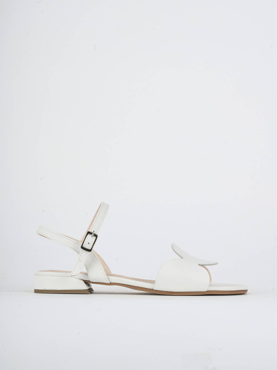 Low heel sandals heel 1 cm white leather