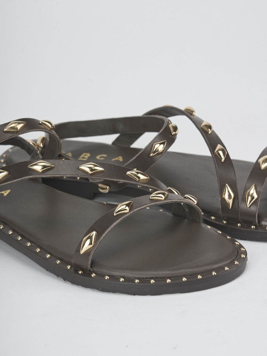 Sandalias de tacón bajo tacón 1 cm marrón oscuro cuero
