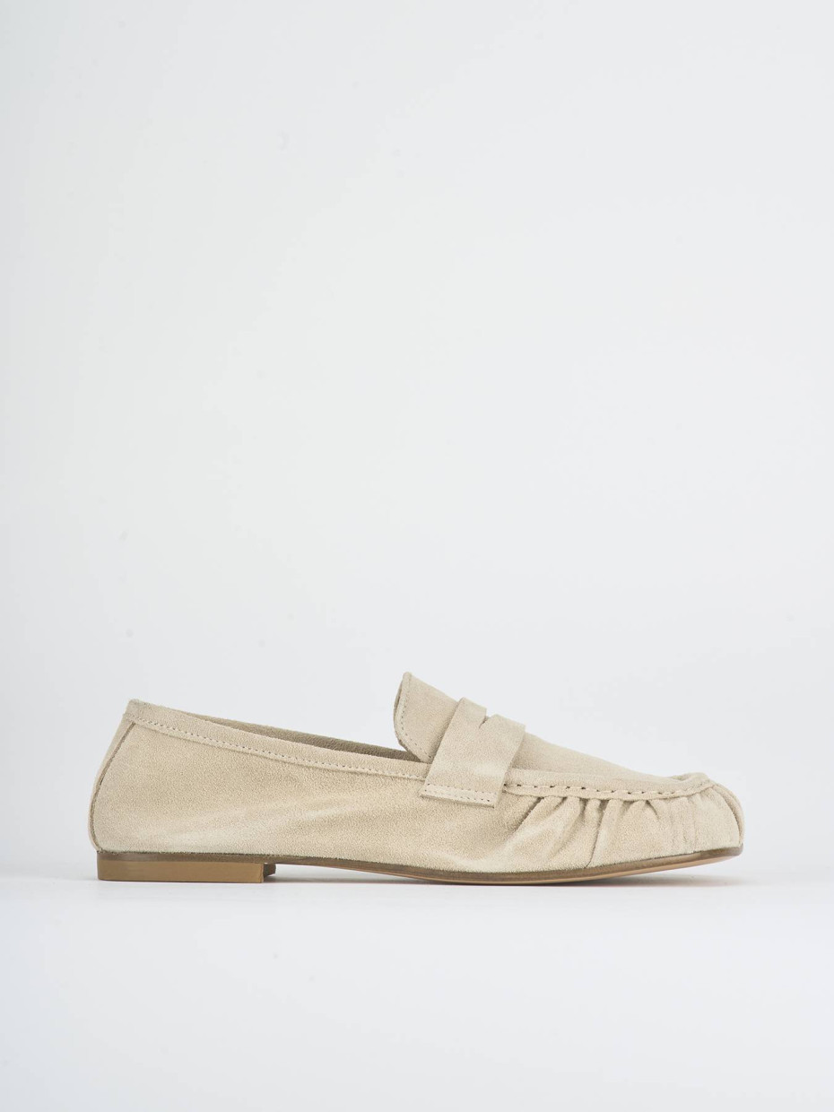 Mocassini tacco 1cm camoscio beige