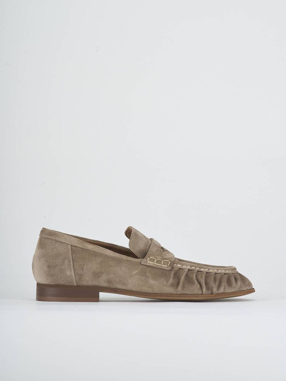 Mocasines tacón 1 cm beis ante
