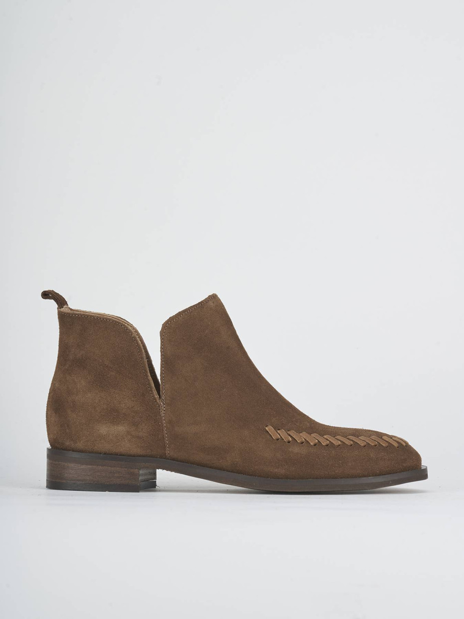 Botines de tacón bajo tacón 1 cm marrón oscuro ante