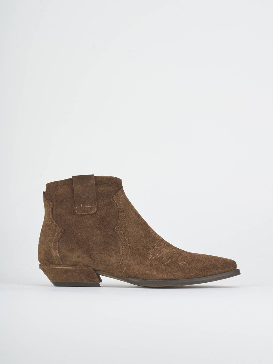 Botines de tacón bajo tacón 2 cm marrón oscuro ante
