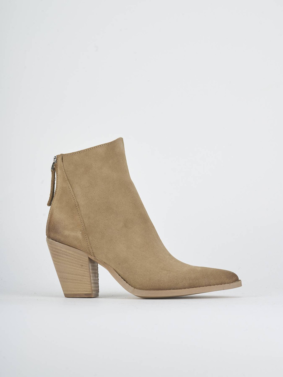Stivaletti tacco 6cm camoscio beige