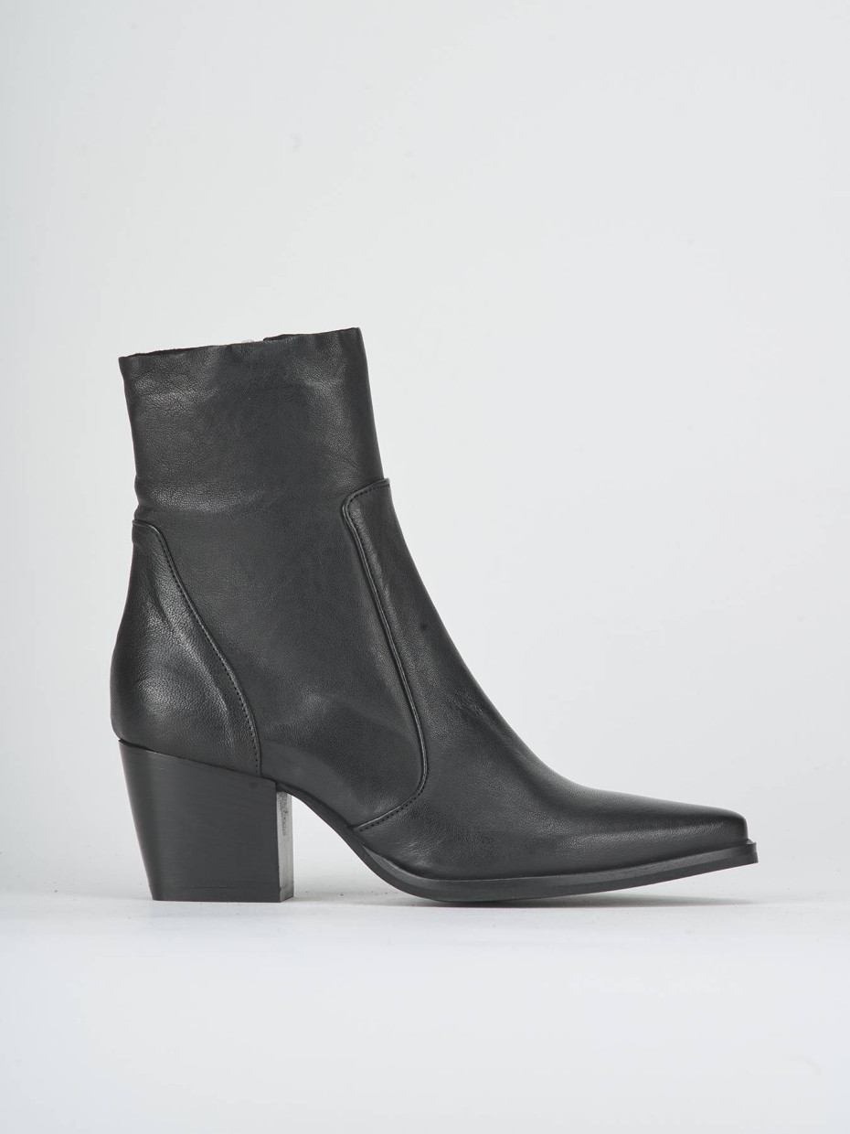 High heel ankle boots heel 7 cm black leather