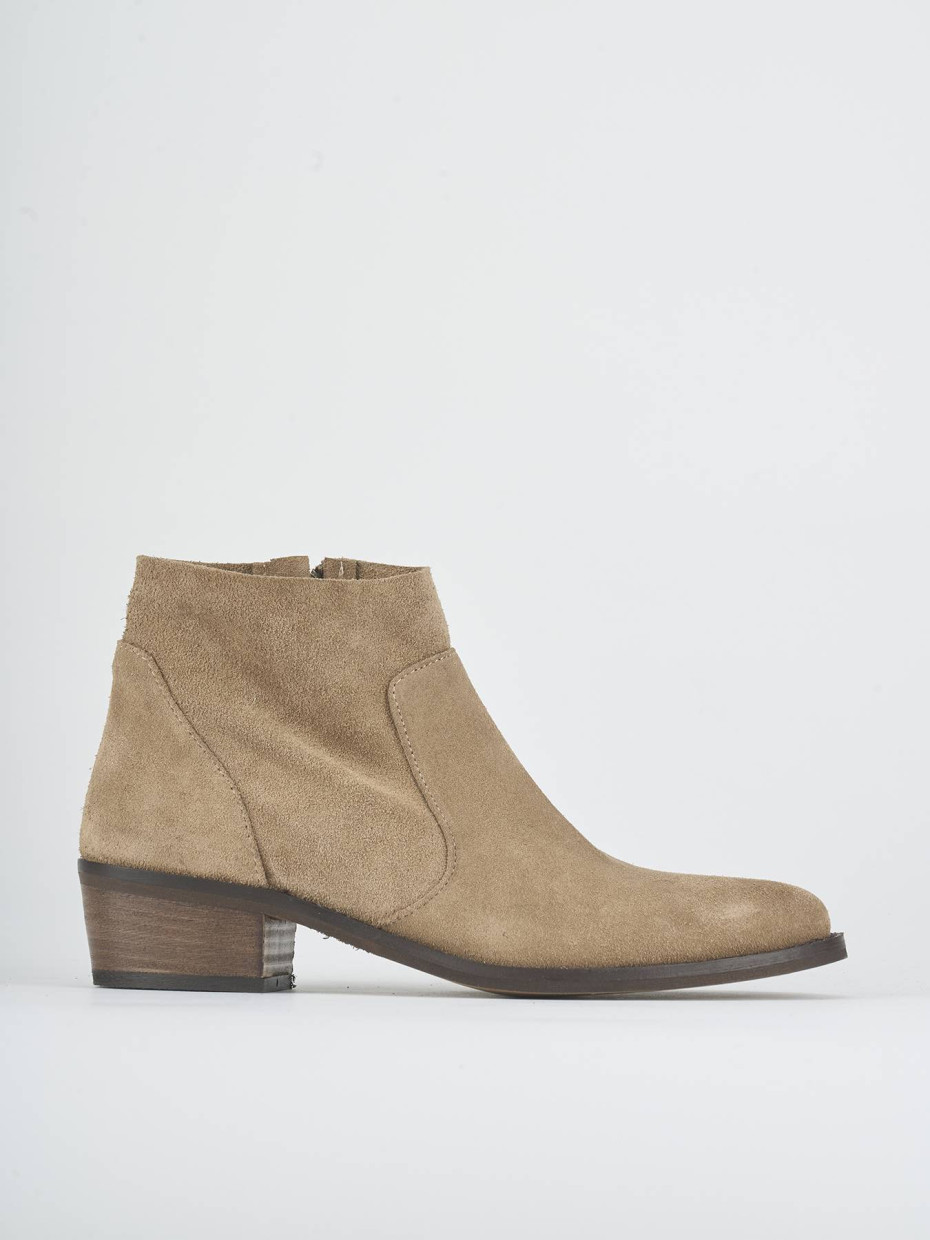 Stivaletti tacco 3cm camoscio marrone