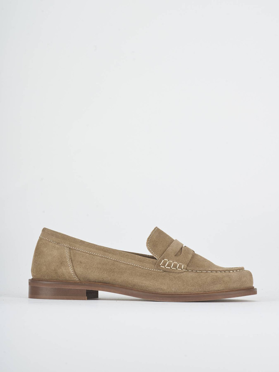 Mocasines tacón 1 cm beis ante