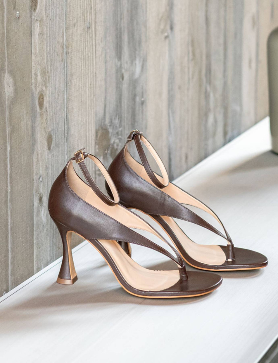 Sandalias de tacón alto tacón 9 cm marrón oscuro cuero