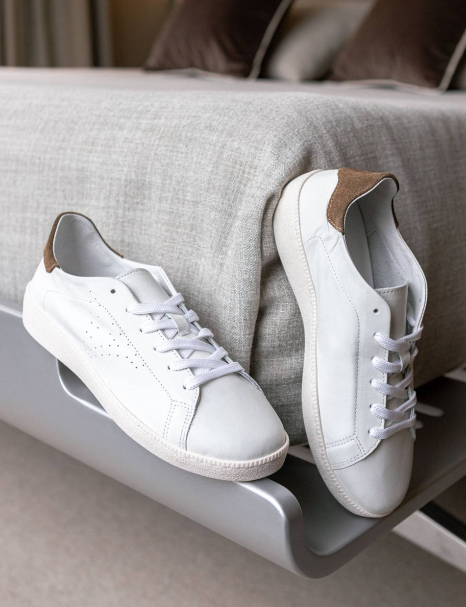 Zapatillas deportivas blanco cuero