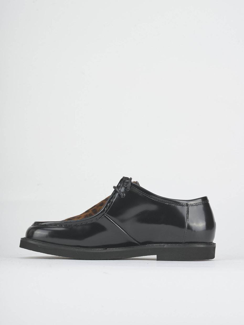 Lace-up shoes heel 2 cm black leather
