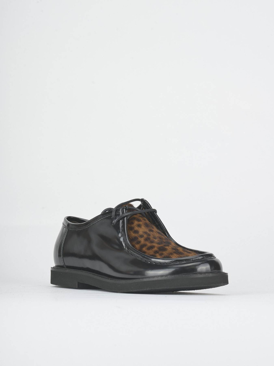 Lace-up shoes heel 2 cm black leather