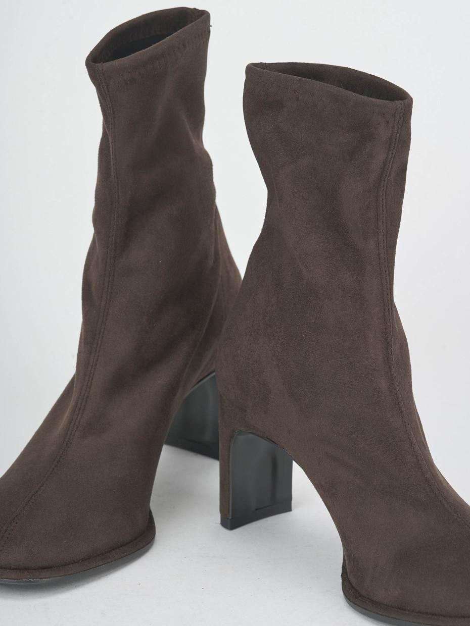 High heel ankle boots heel 7 cm dark brown suede