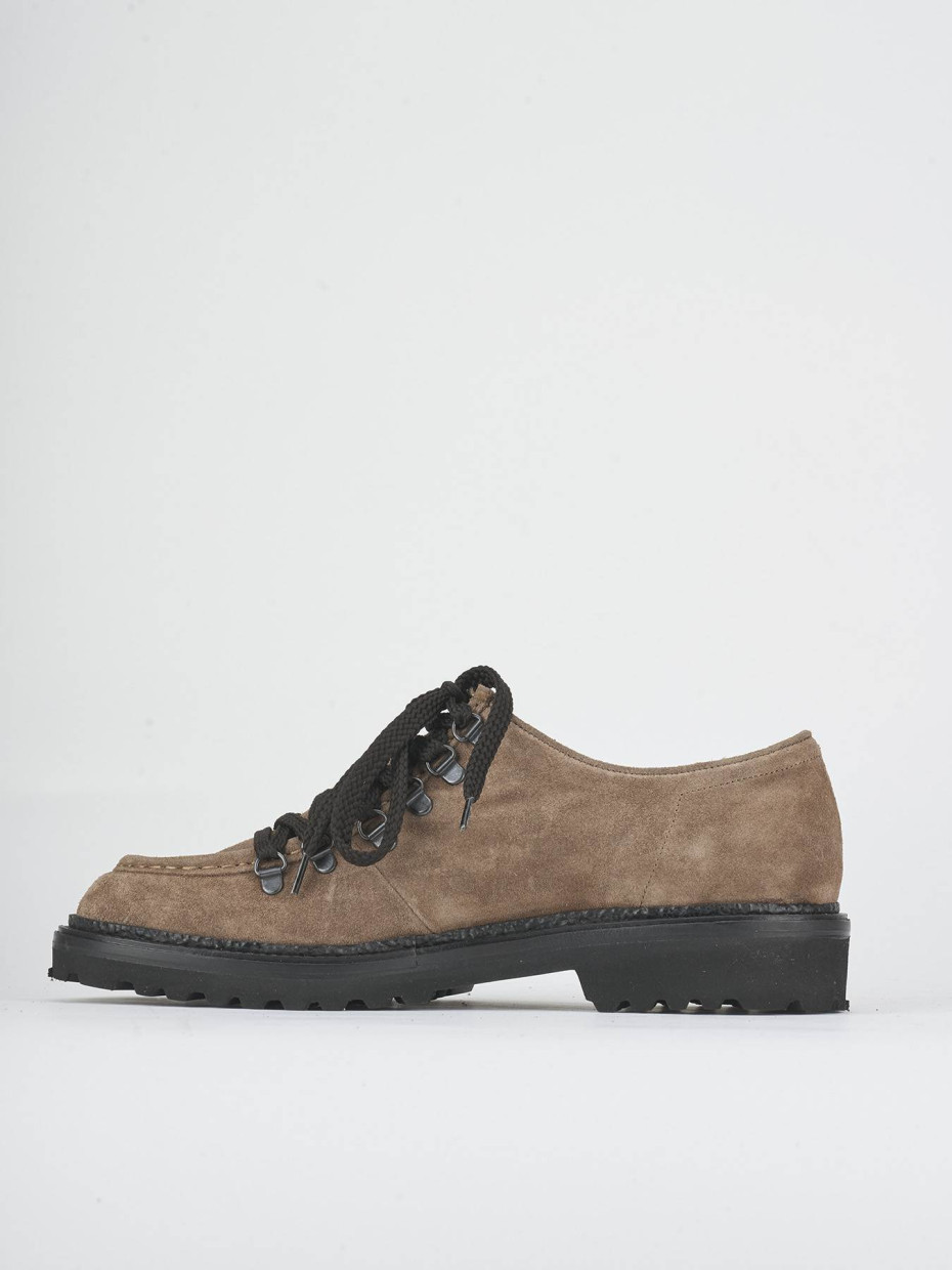 Lace-up shoes beige suede