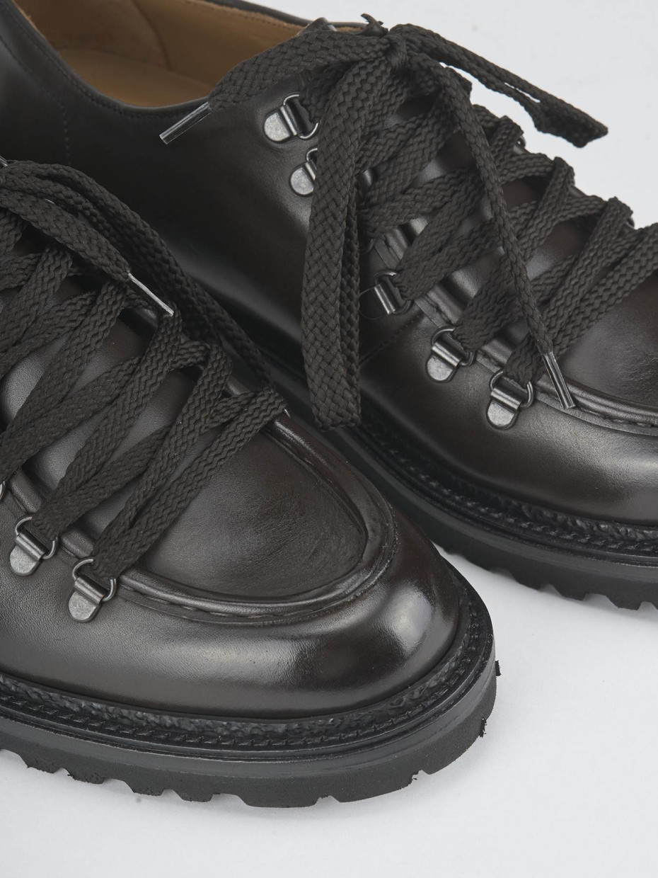 Lace-up shoes dark brown leather