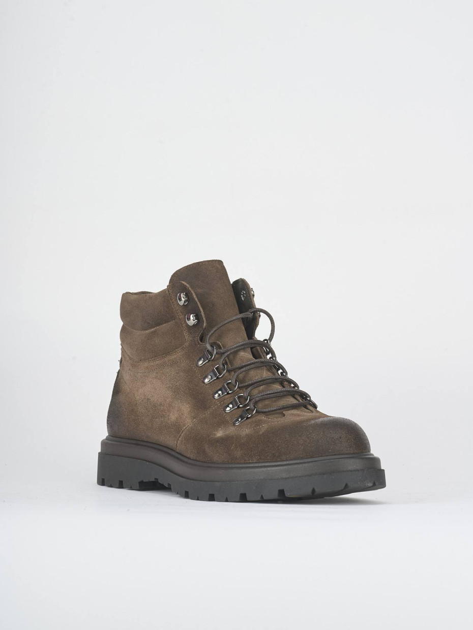 Anfibi camoscio beige