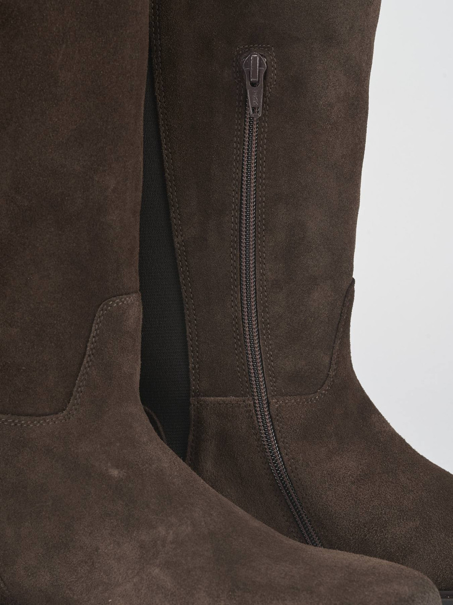 Low heel boots heel 2 cm dark brown suede