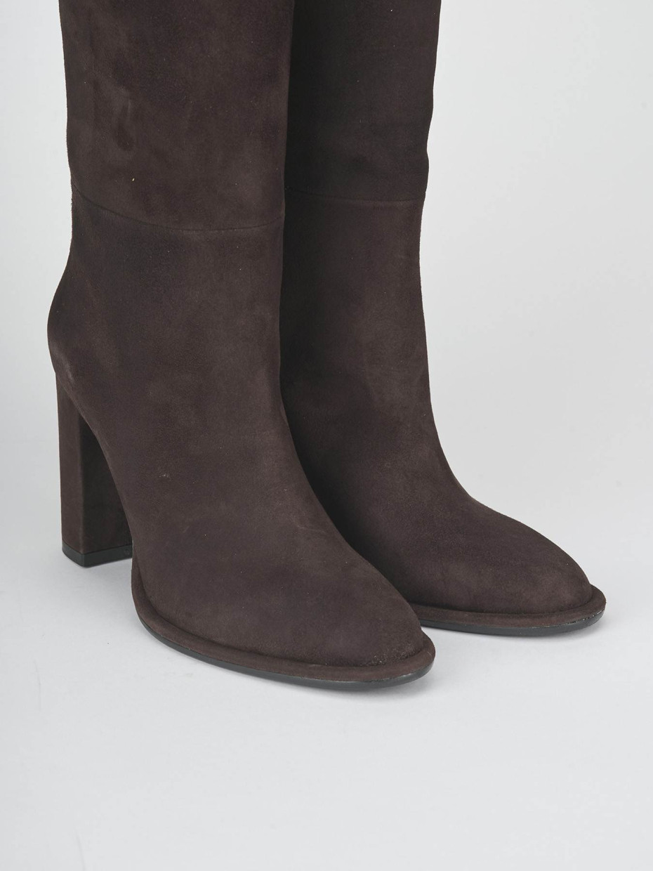 High heel boots heel 9 cm dark brown suede