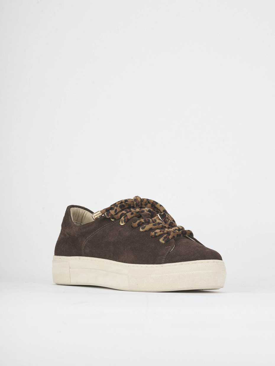 Sneakers dark brown suede