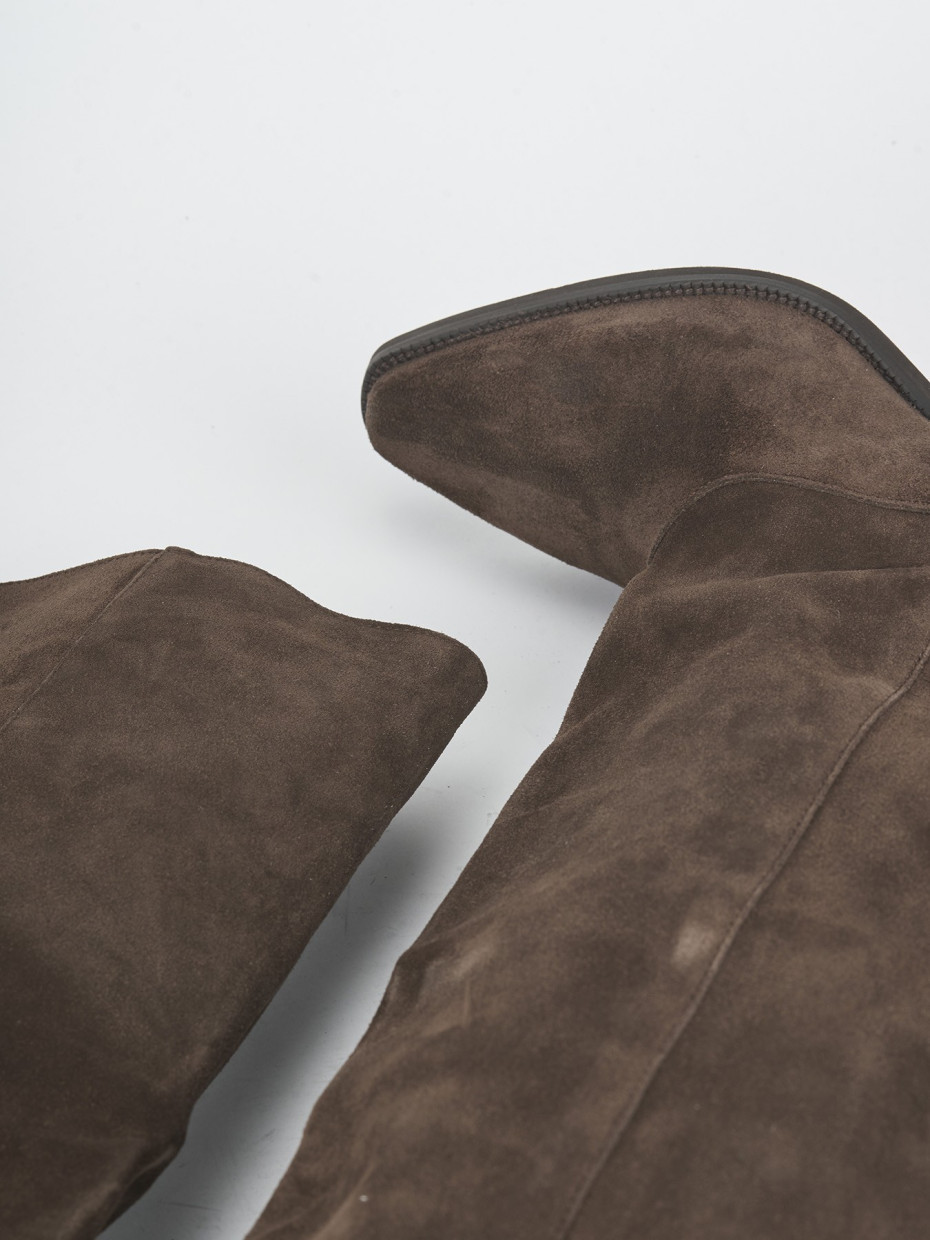 Botas de tacón alto tacón 5 cm marrón oscuro ante