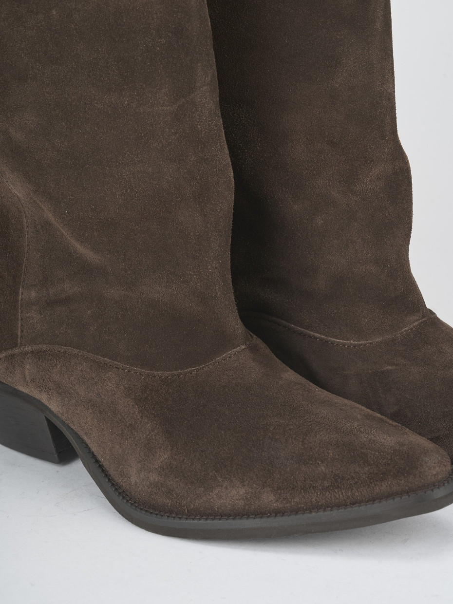 Botas de tacón alto tacón 5 cm marrón oscuro ante