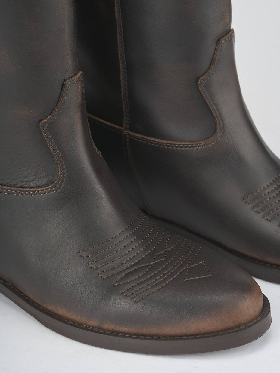 Low heel boots heel 2 cm brown leather