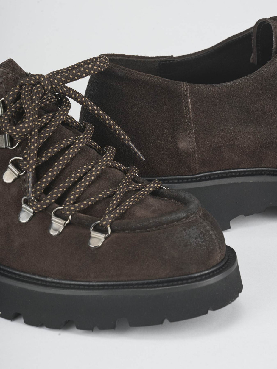 Lace-up shoes dark brown suede