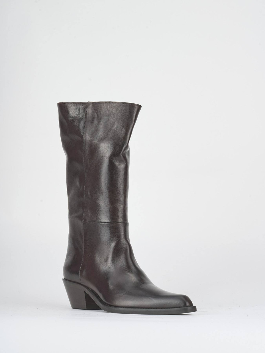Low heel boots heel 4 cm dark brown leather
