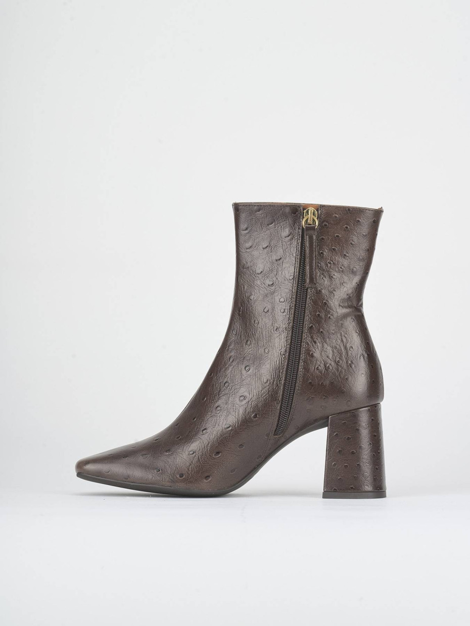 High heel ankle boots heel 7 cm dark brown struzzo
