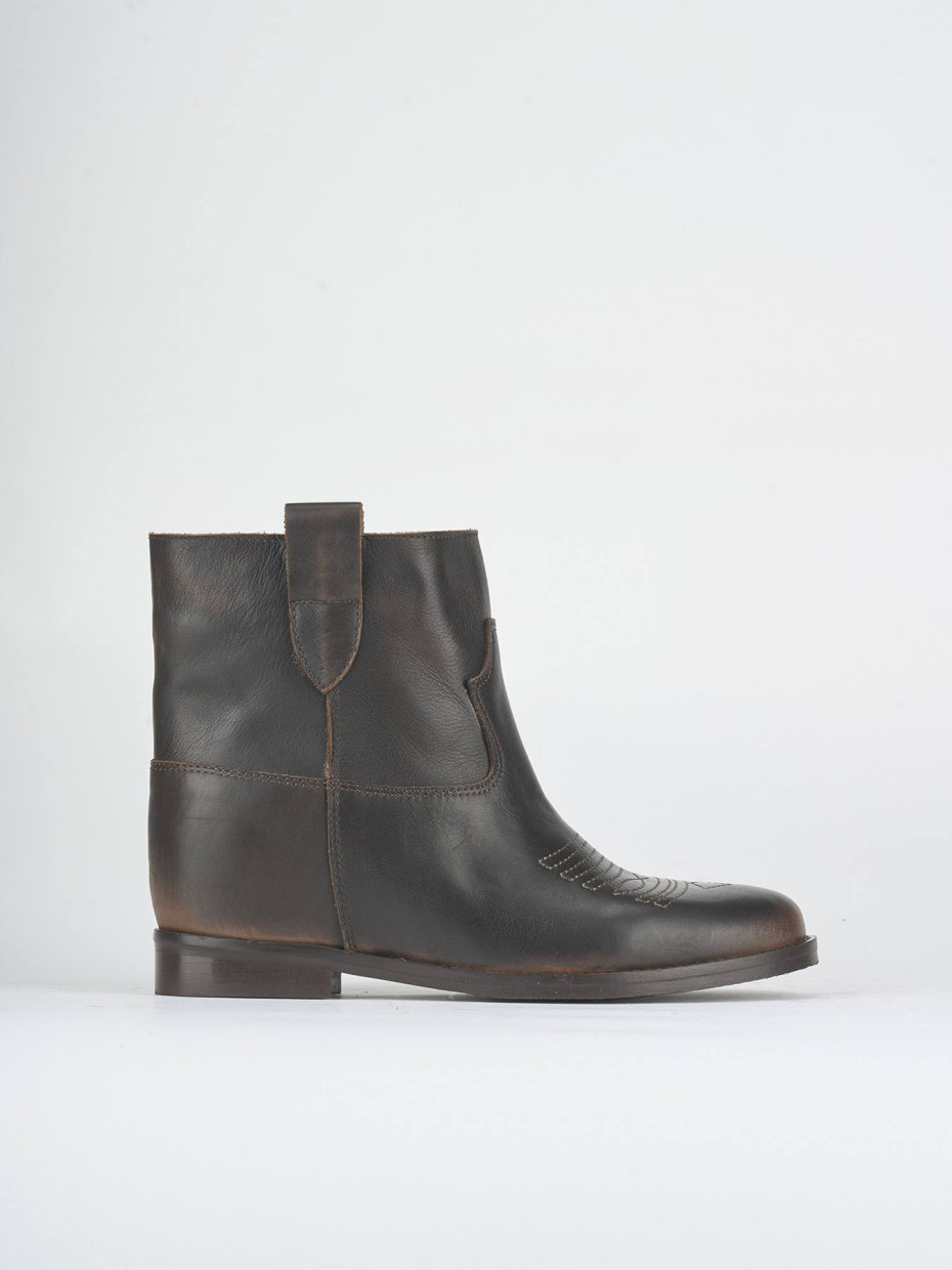 Stivaletti tacco 2cm pelle marrone
