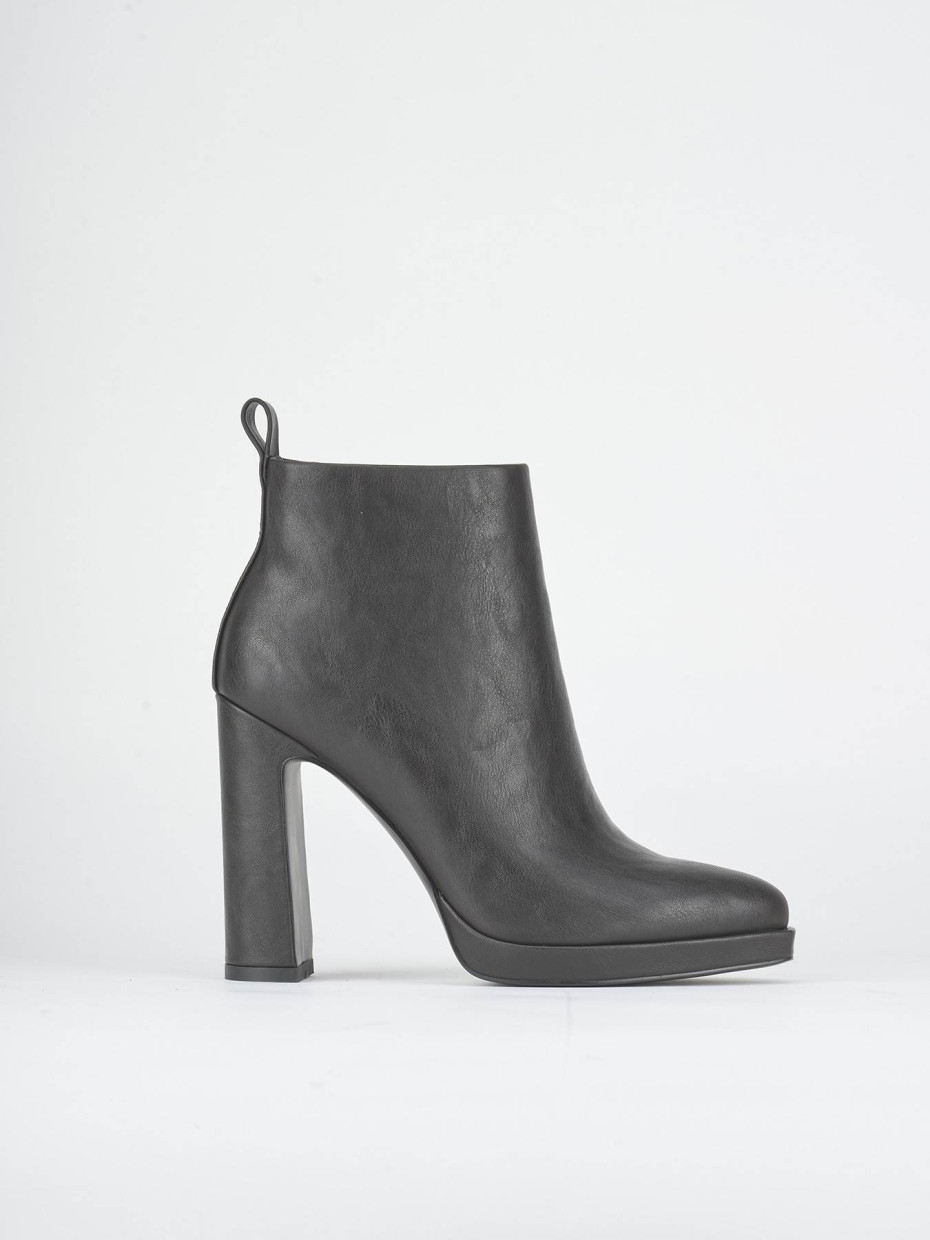 High heel ankle boots heel 11 cm dark brown susteinable leather