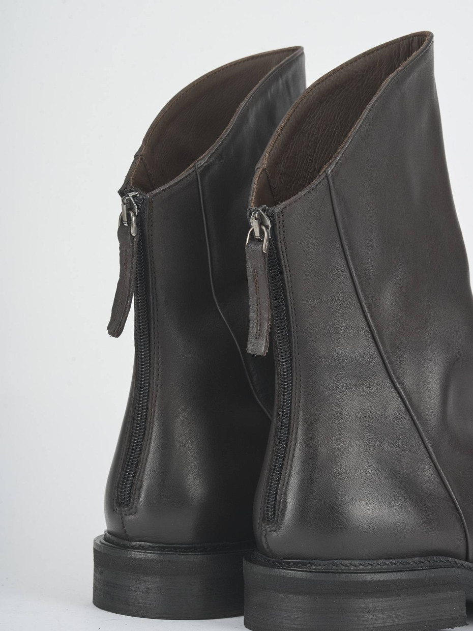 Stivaletti tacco 2cm pelle testa