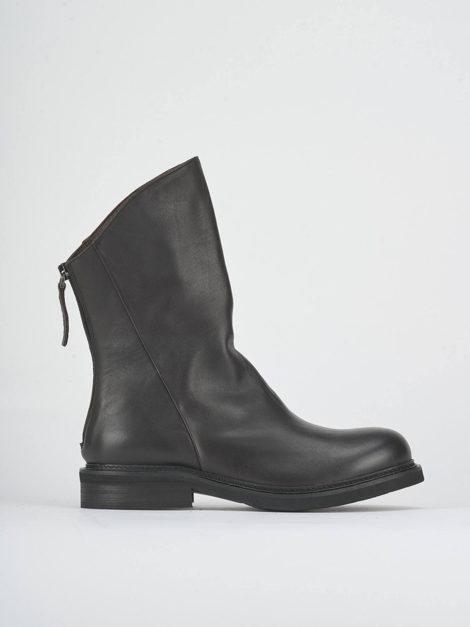 Stivaletti tacco 2cm pelle testa