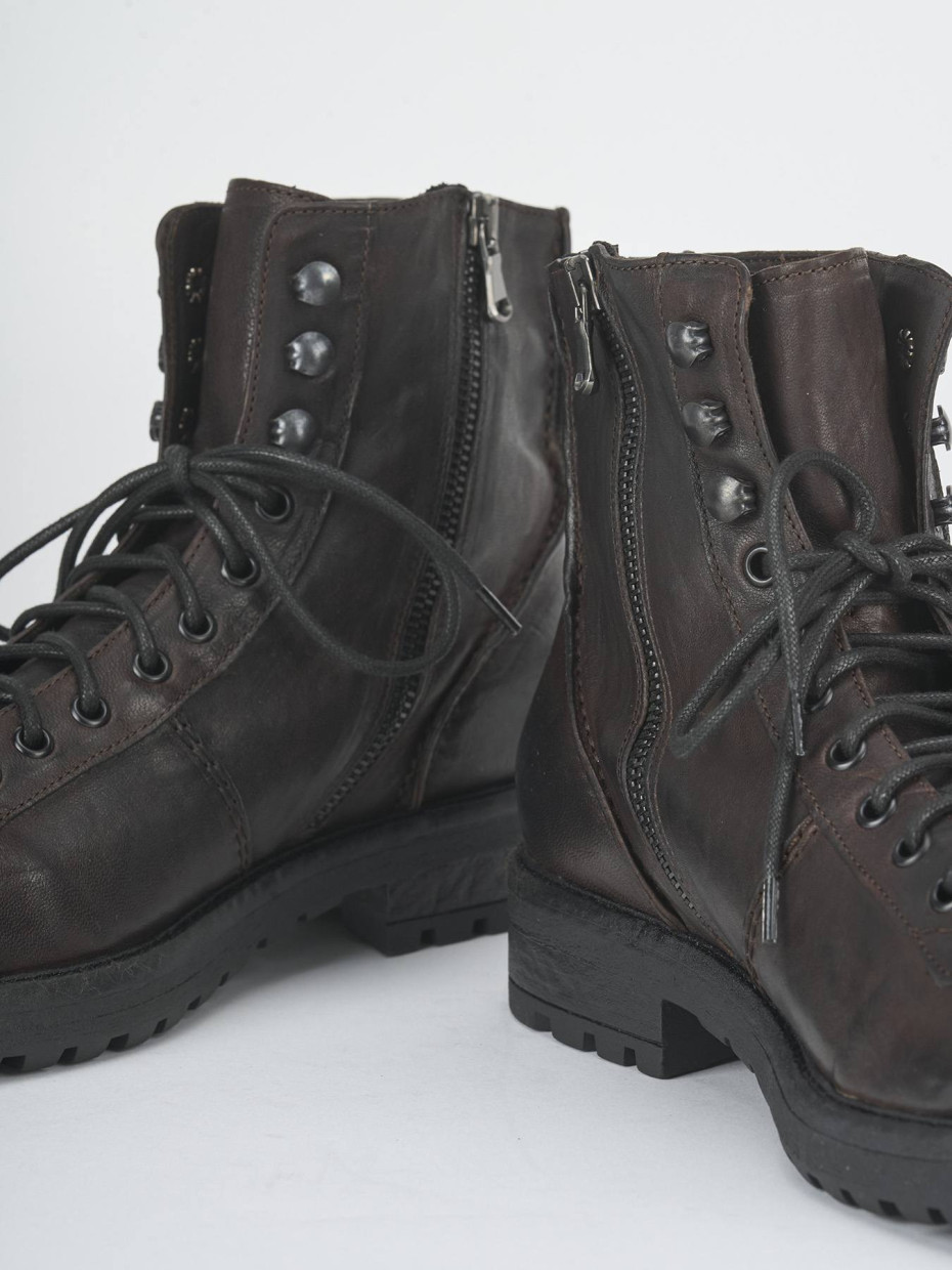 Combat boots dark brown leather