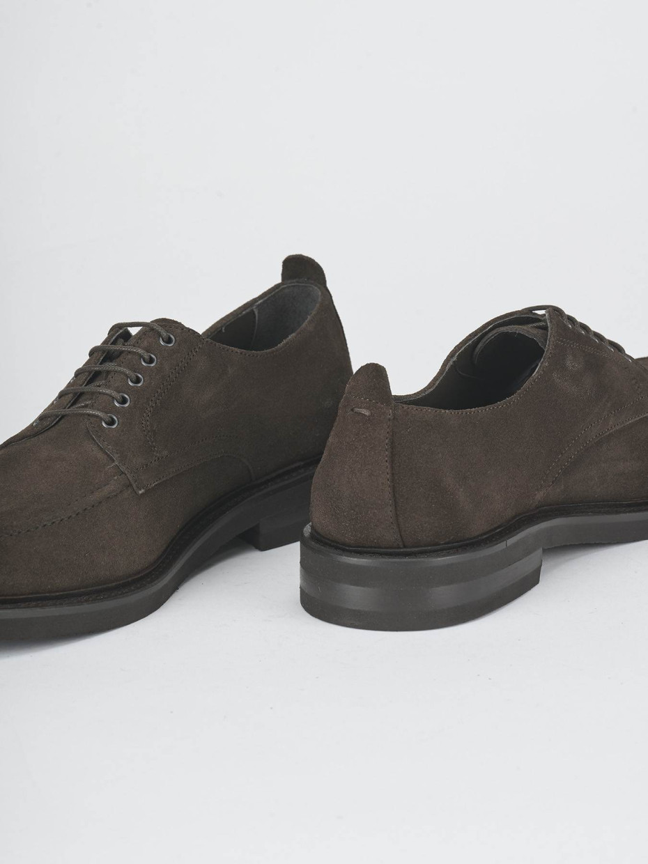 Lace-up shoes dark brown suede