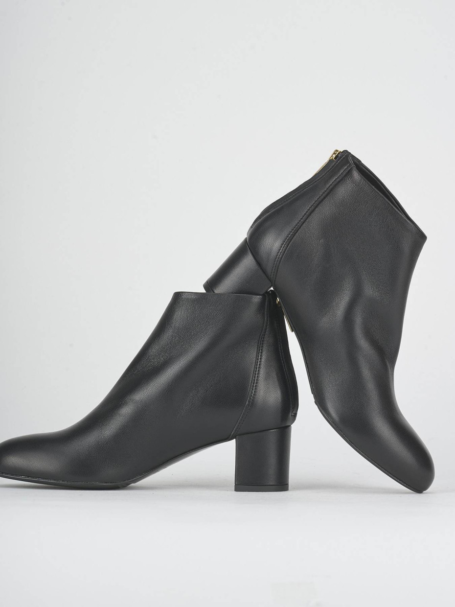 Stivaletti tacco 6cm pelle nero