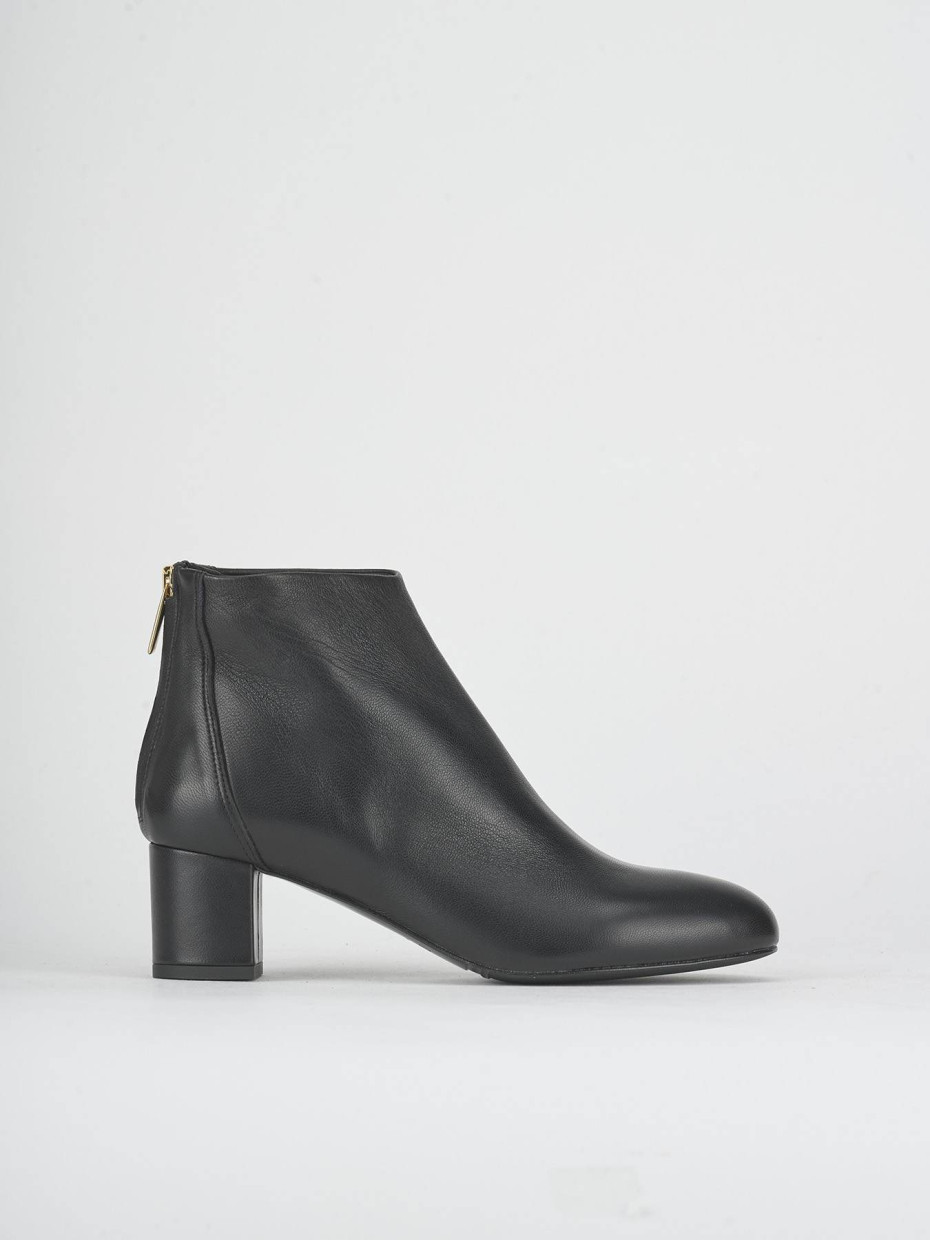 Stivaletti tacco 6cm pelle nero