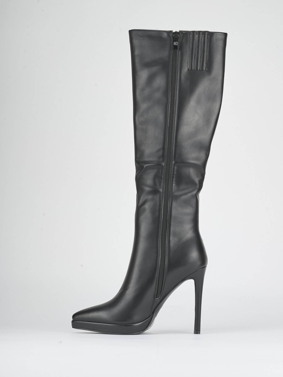 High heel boots heel 11 cm black susteinable leather
