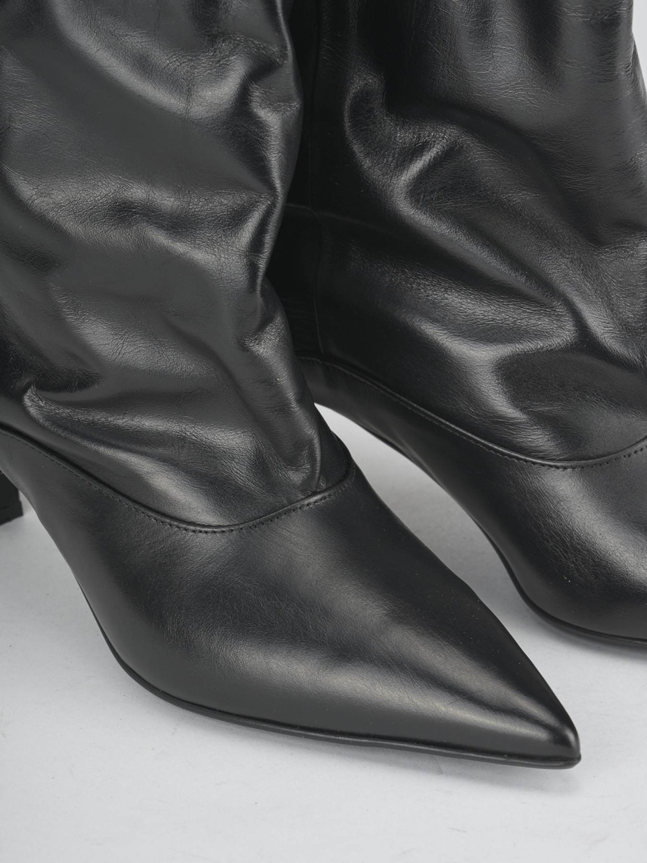 High heel ankle boots heel 5 cm black leather