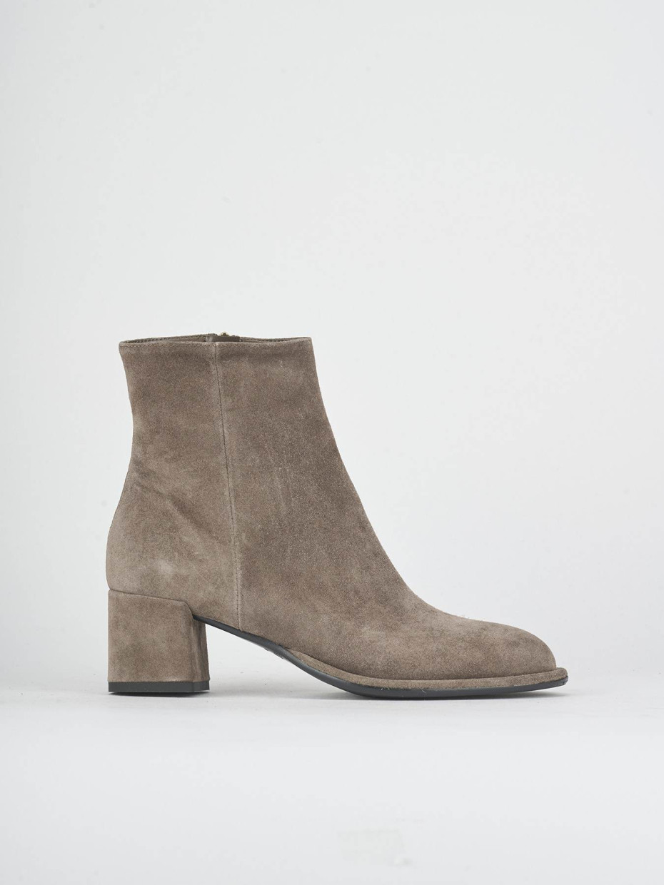 Botines de tacón alto tacón 6 cm beis ante