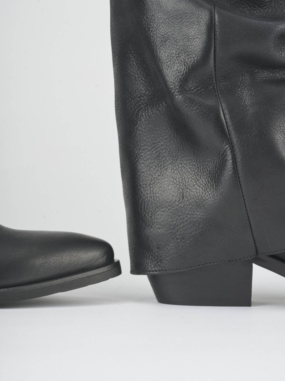 High heel boots heel 5 cm black leather
