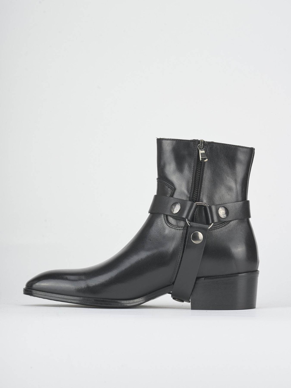 Ankle boots heel 4 cm black leather