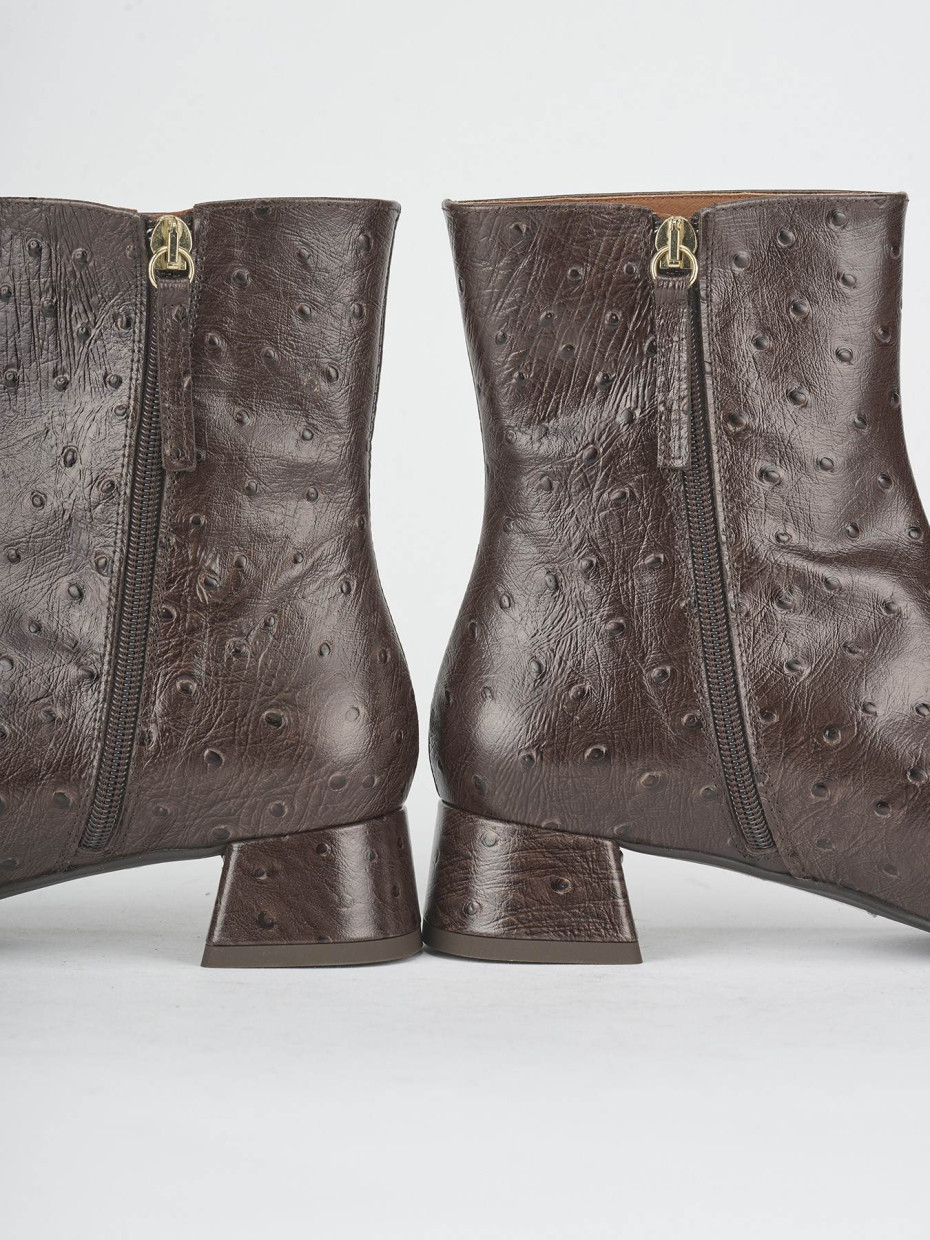 Low heel ankle boots heel 4 cm dark brown struzzo