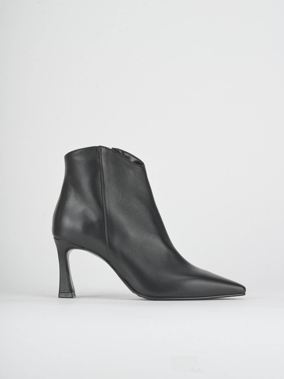 Stivaletti tacco 8cm pelle nero