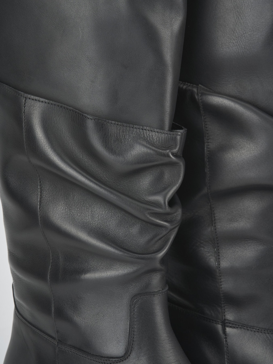 Stivali tacco 4cm pelle nero