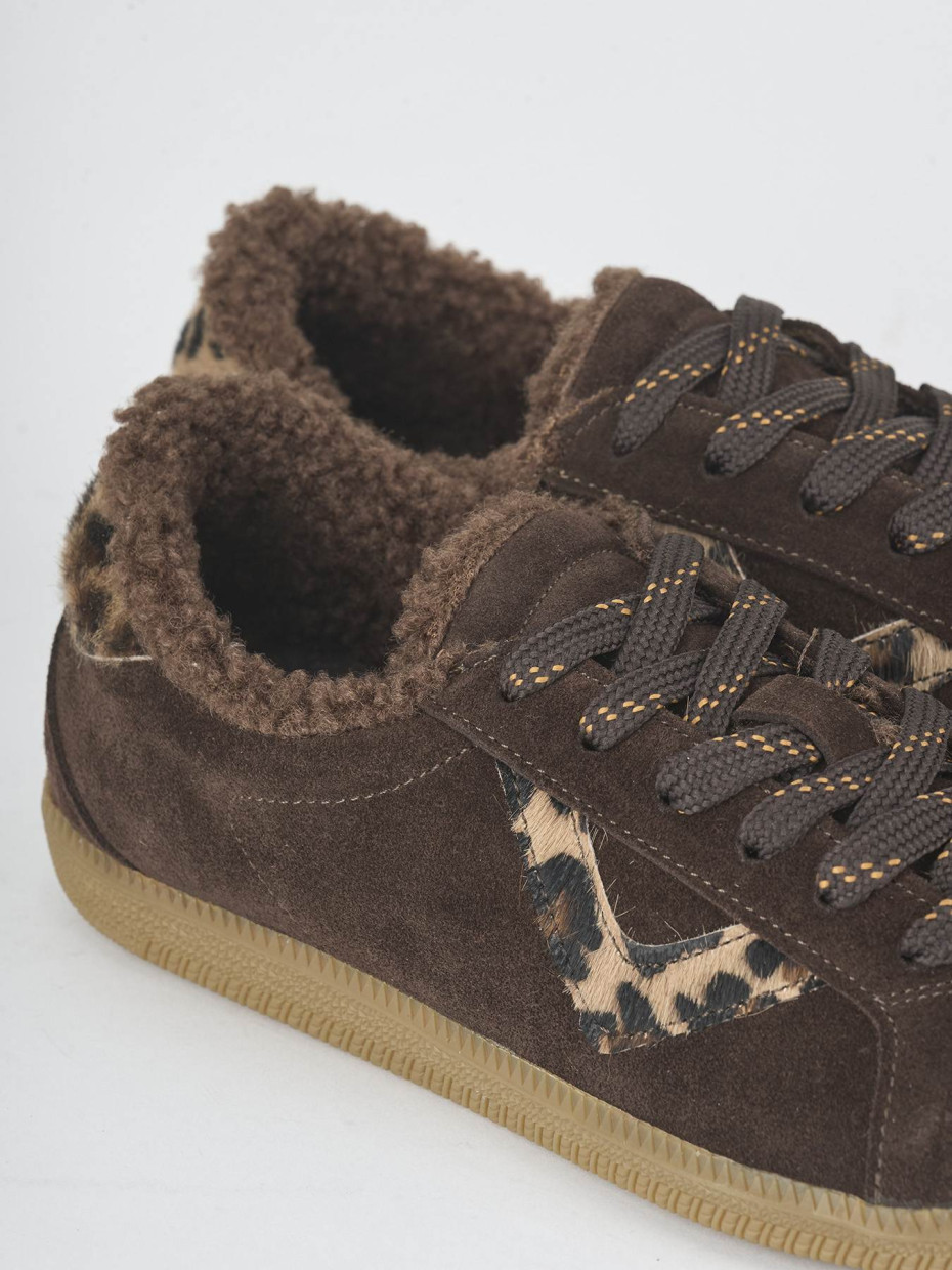 Sneakers dark brown suede