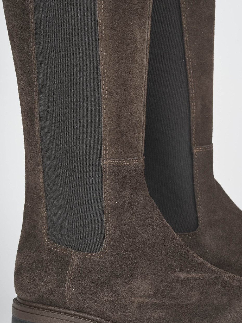Stivali tacco 2cm camoscio testa