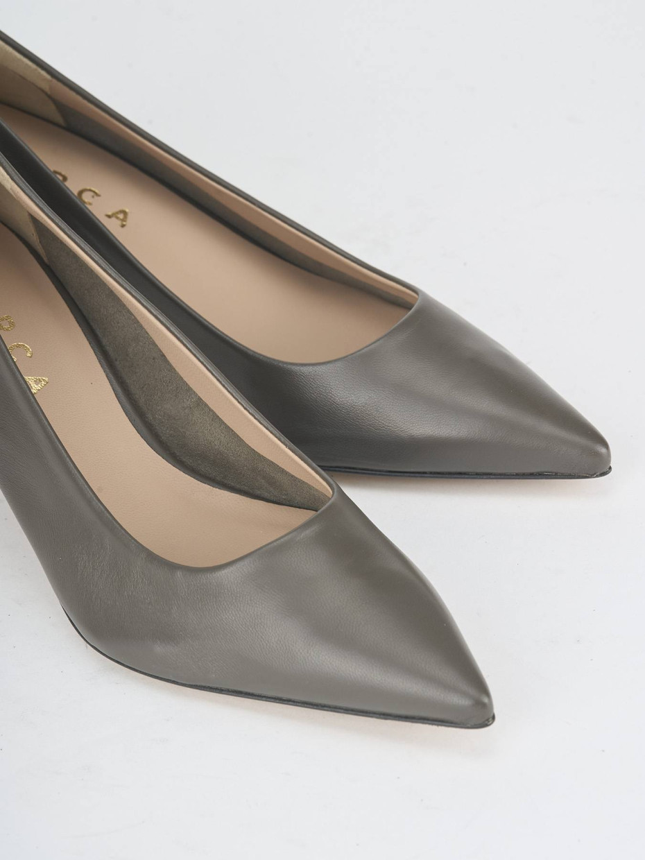 Zapatos de salón tacón 5 cm gris cuero