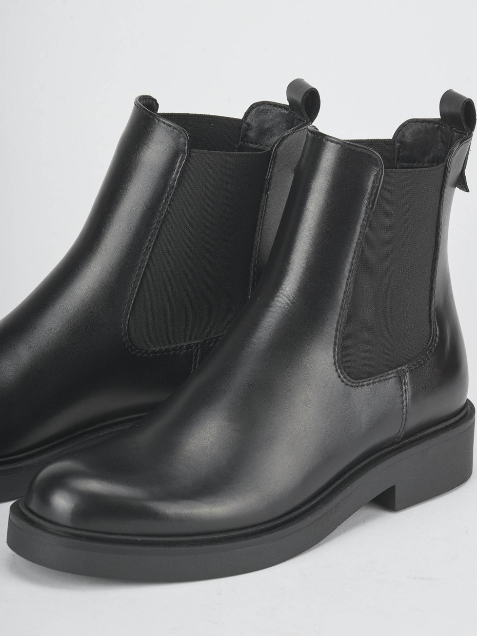 Botines de tacón bajo tacón 2 cm negro cuero