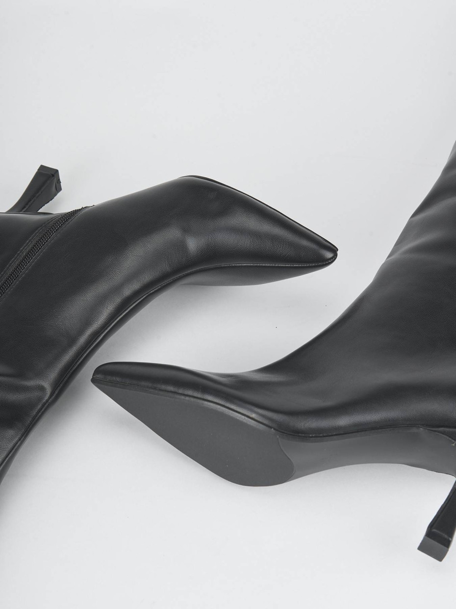 Stivali tacco 7cm pelle nero